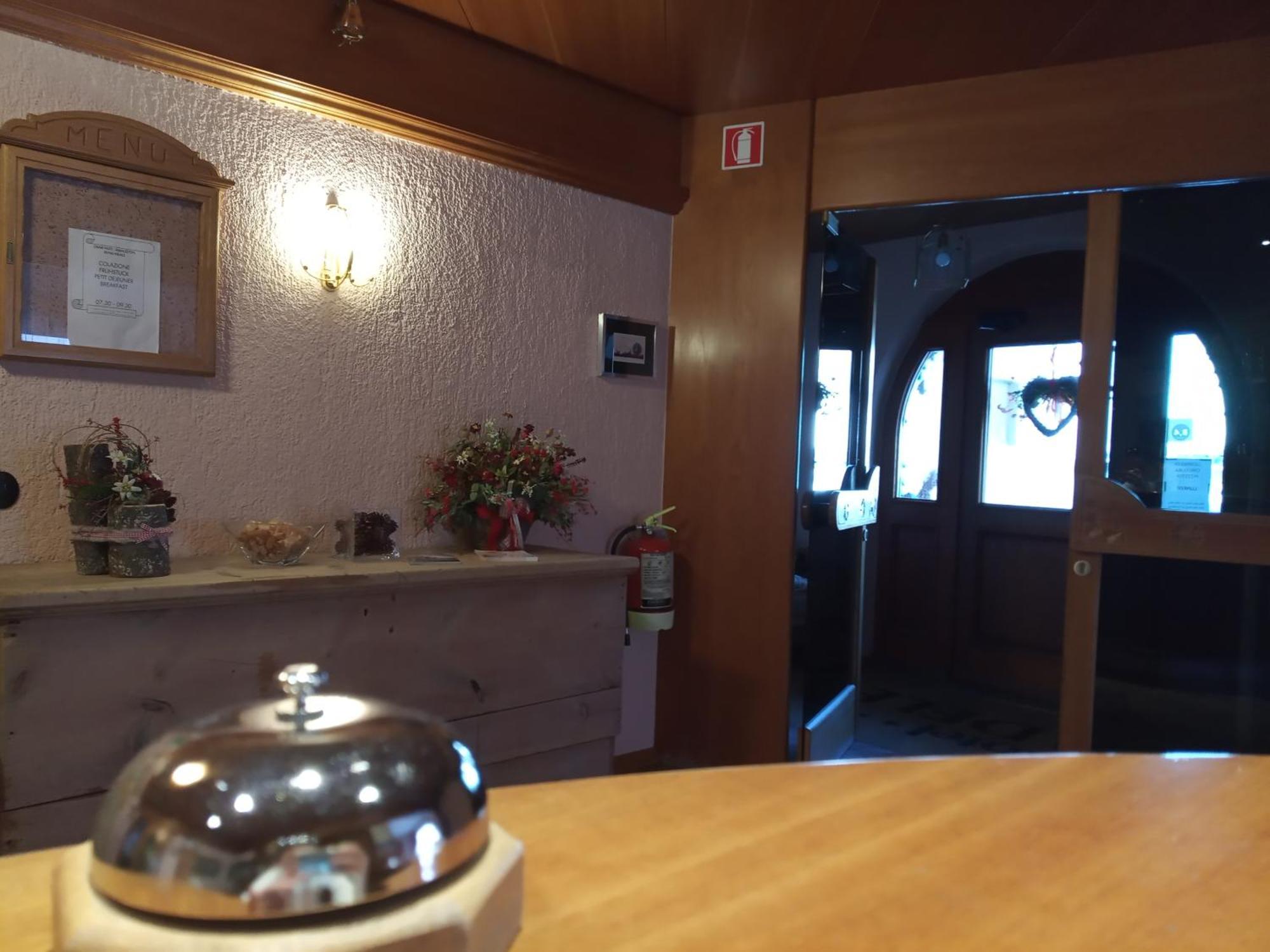 Hotel Adele 리비뇨 외부 사진